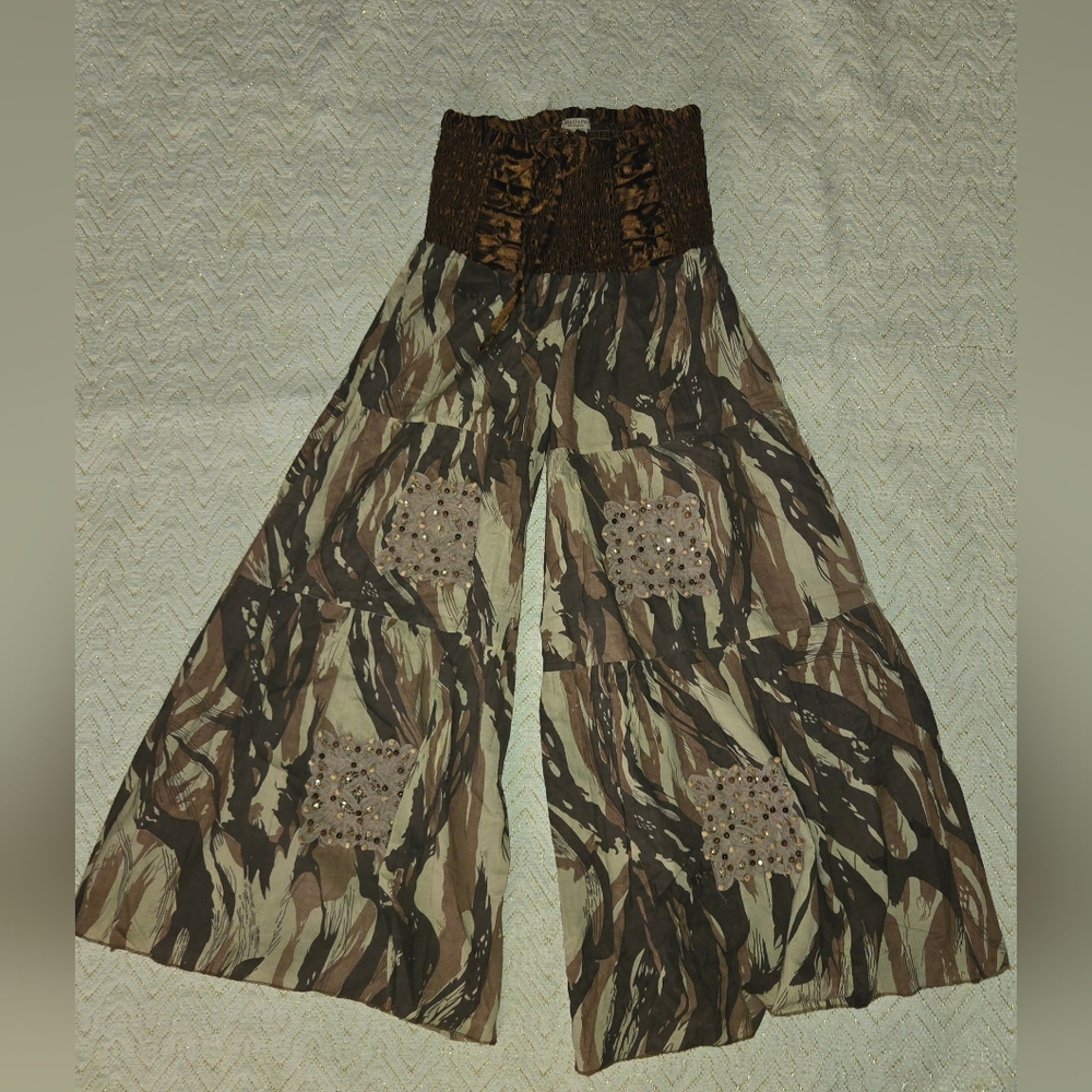 Smocked Waist Wide-Leg Pants in Brown Multi